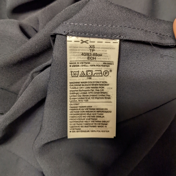 Banana Republic Navy Camisole - Picture 7 of 7